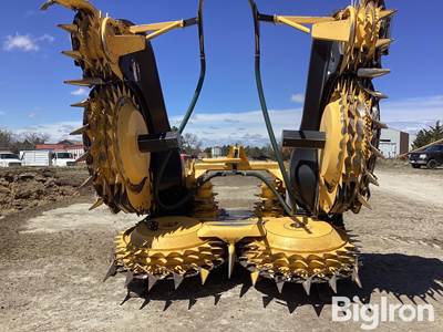 2021 New Holland 750BFIN SPFH 10R30” Forage Header