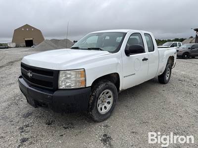 2008 Chevrolet 1500 4x4 Extended Cab Pickup Truck