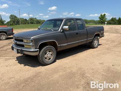 1993 Chevrolet 1500 4x4 Extended Cab Pickup