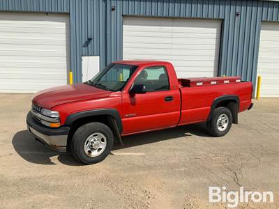2002 Chevrolet 2500 Pickup Truck