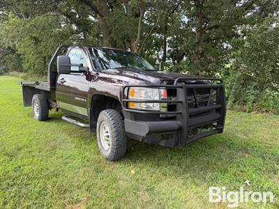 2008 Chevrolet 2500 4x4 Pickup w/Hydra Bed