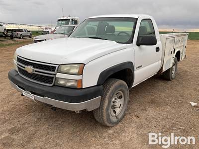 2006 Chevrolet 3500 4WD Pickup