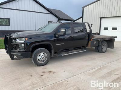 2021 Chevrolet 3500 HD 4x4 Crew Cab Dually Pickup w/Hydrabed