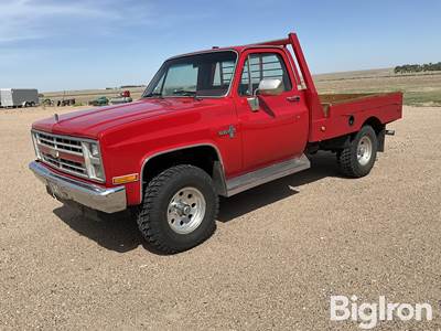 1986 Chevrolet K10 Silverado 4WD Pickup