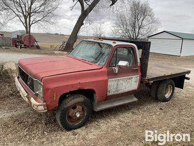 1980 Chevrolet K30 4x4 Flatbed Pickup