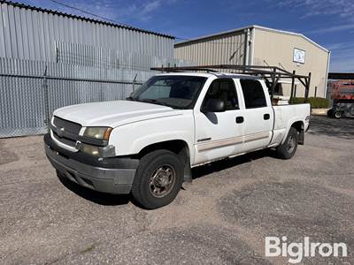 2005 Chevrolet Silverado 1500 Crew Cab 4WD Pickup