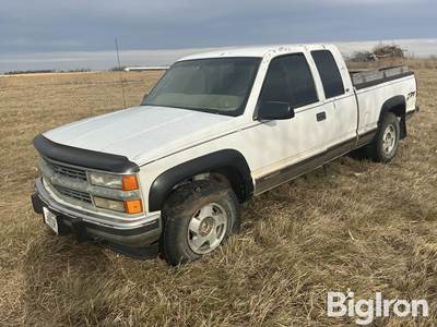 1997 Chevrolet 1500 Z71 4x4 Extended Cab Pickup