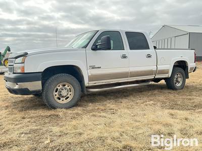 2007 Chevrolet Silverado 2500HD Crew Cab Diesel Pickup