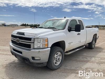 2012 Chevrolet Silverado 2500HD Extended Cab Long Box 4x4 Pickup