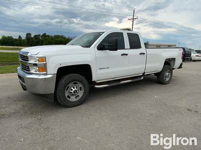 2016 Chevrolet 2500 HD Silverado 4x4 Crew Cab Pickup
