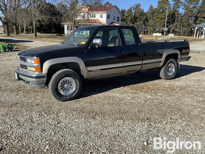 1993 Chevrolet Silverado 3500 4x4 Extended Cab Pickup