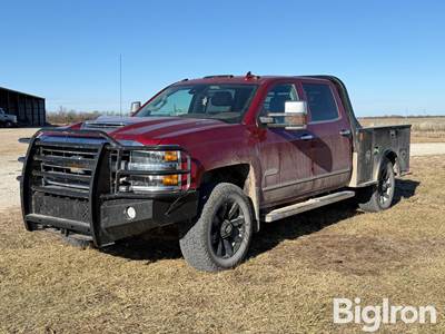 2019 Chevrolet Silverado 3500 4x4 Crew Cab Pickup w/Service Bed