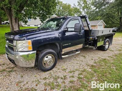 2007 Chevrolet Silverado 3500HD Flatbed Pickup