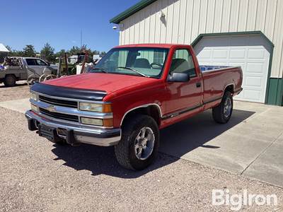 1996 Chevrolet Silverado GMT-400 K1500 4x4 Regular Cab Pickup