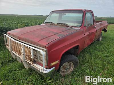 1987 Chevrolet V10 4x4 Pickup for parts
