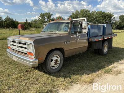 1989 Dodge 350 Flatbed Pickup