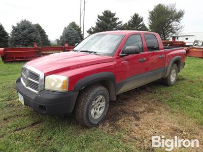 2006 Dodge Dakota Quad Cab SLT 4X4 Pickup