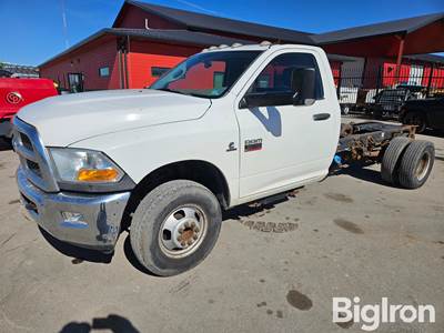 2011 Dodge Ram 3500 2WD Dually Cab & Chassis Pickup