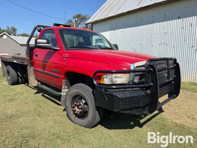 2001 Dodge 3500 4x4 Pickup w/Hydrabed bale bed