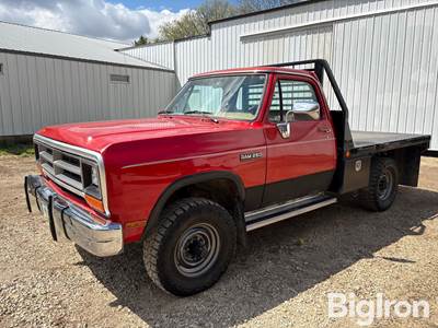 1989 Dodge W-250 Flatbed Pickup