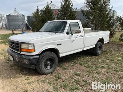 1996 Ford F150 4WD Single Cab Pickup