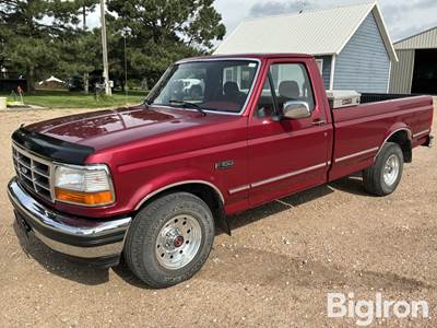 1994 Ford F150 XLT 2WD Pickup