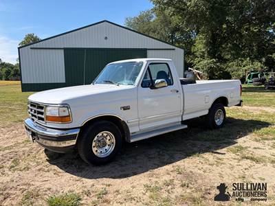 1996 Ford F-150 XLT Single Cab 2WD Pickup