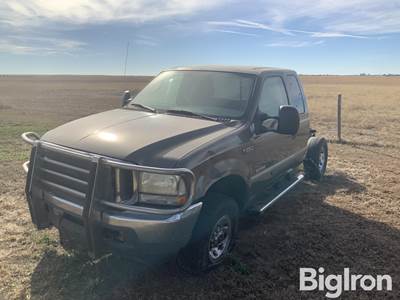 2004 Ford F250 Super Duty 4x4 Extended Cab & Chassis Pickup