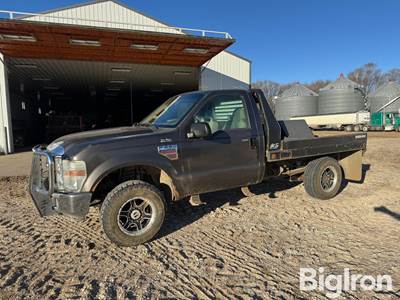 2008 Ford F250 4x4 Flatbed Pickup