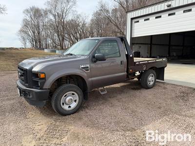 2008 Ford F250 4x4 Flatbed Pickup