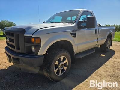 2008 Ford F250 Super Duty 4x4 Pickup w/Tommy Gate
