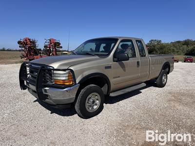 2001 Ford F250 Super Duty 4X4 Extended Cab Pickup