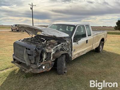 2012 Ford F250 Extended Cab 4X4 Pickup