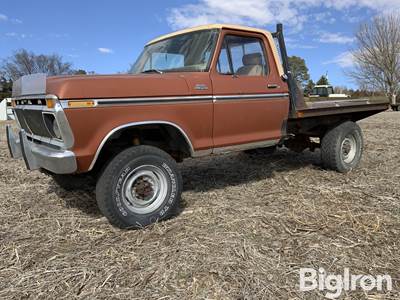 1977 Ford F-250 Custom 4x4 Flatbed Pickup