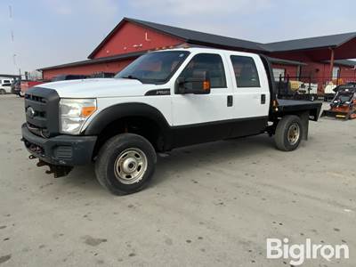 2013 Ford F250 XL Super Duty 4x4 Crew Cab Flatbed Pickup