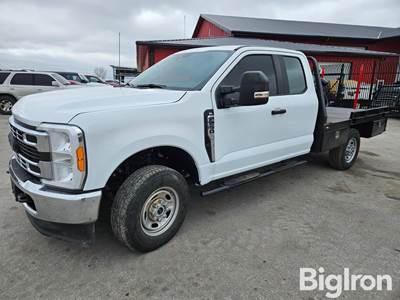 2023 Ford F250 XL Super Duty Extended Cab 4x4 Pickup