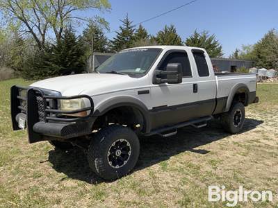 1999 Ford F250 Super Duty XLT 4x4 Extended Cab Pickup