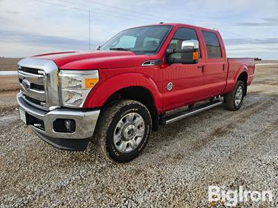 2013 Ford F350 Super Duty Lariat Crew Cab 4x4 Pickup