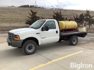 2000 Ford F350 Pickup w/Flatbed