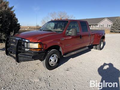 1999 Ford F350 4X4 Crew Cab Dually Pickup
