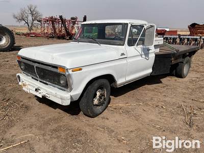 1977 Ford F350 DRW Flatbed Pickup