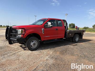 2019 Ford F350 4x4 Extended Cab Flatbed Pickup