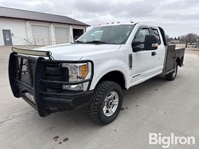 2017 Ford F350 Super Duty XL Extended Cab 4x4 Pickup