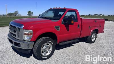 2010 Ford F350 XLT Super Duty 4x4 Pickup W/ Utility Bed