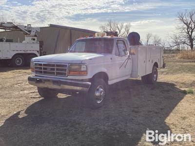1997 Ford F450 4x4 Pickup