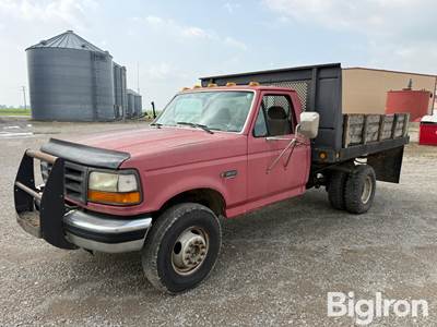 1995 Ford F450 Super Duty Pickup w/ Dump Bed