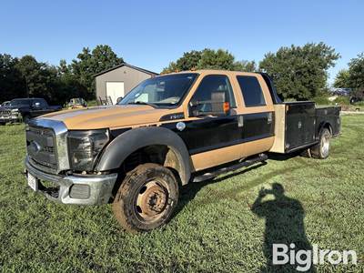 2015 Ford F550 XL Super Duty 4WD Crew Cab & Chassis