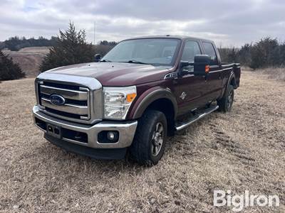 2015 Ford Lariat F250 Super Duty 4x4 Crew Cab Pickup