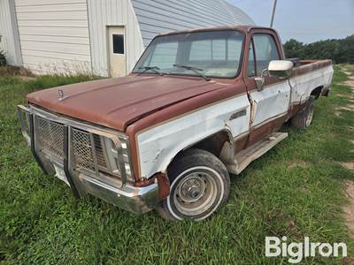 1987 GMC 1500 Sierra Classic 4x4 pickup