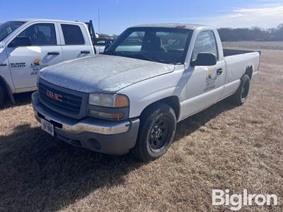 2006 GMC C1500 2WD Pickup